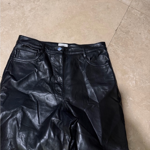 Wilfred Aritzia Faux Leather The Melina Super High-rise Pant - Picture 6 of 8